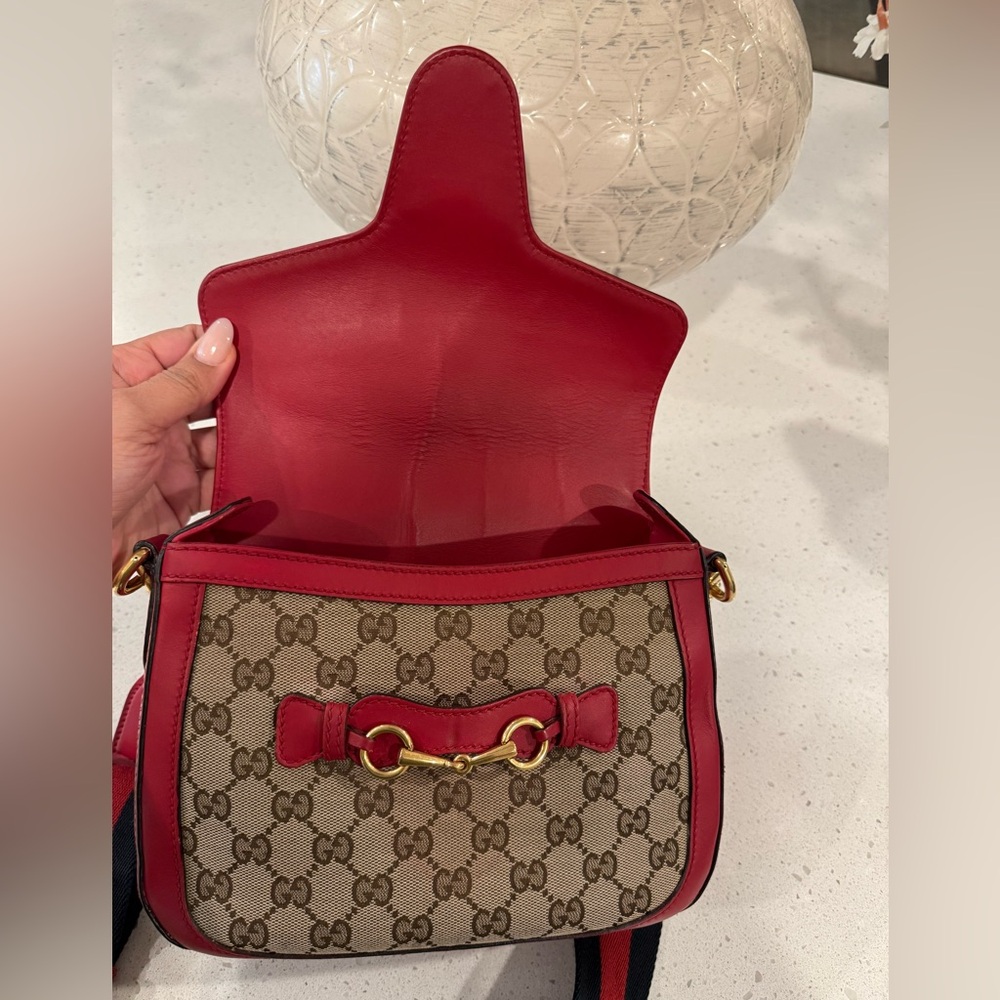 Gucci Lady Web GG Supreme crossbody with web strap - Picture 5 of 9